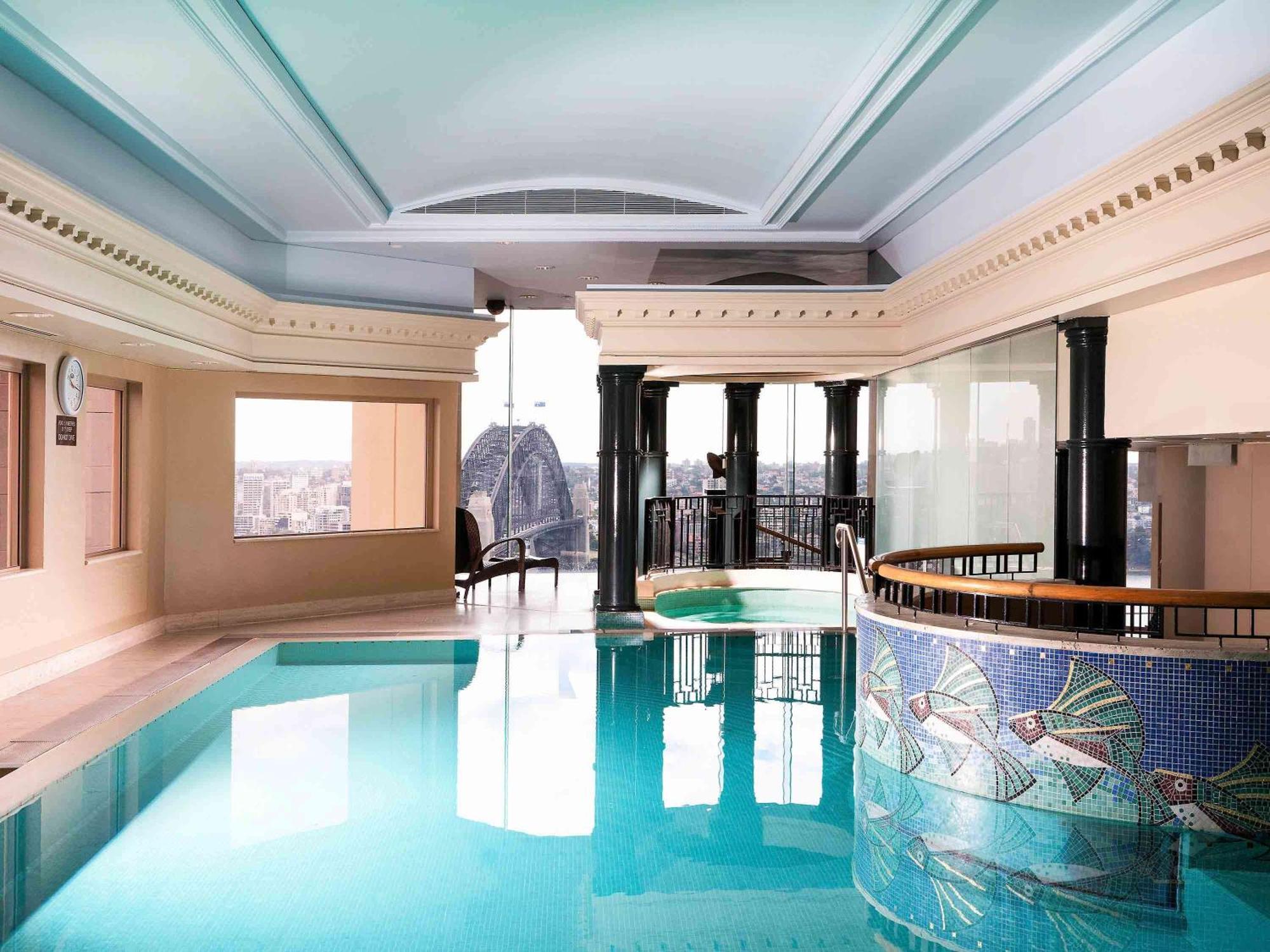 The Sebel Quay West Suites Sidney Exterior foto The pool at the Westin Palace, Madrid