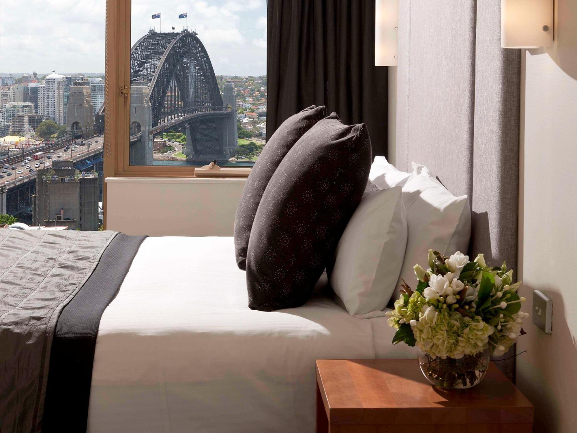 The Sebel Quay West Suites Sidney Exterior foto A bedroom at the hotel